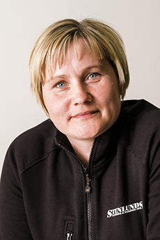 Gun-Marie Stenlund Växel/Administration gm@stenlundslm.se 090-63270 090-3493357